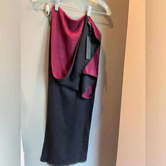 NWT Fullron Unisex long cashmere blend luxurious scarf reversible black burgundy - Picture 4 of 7